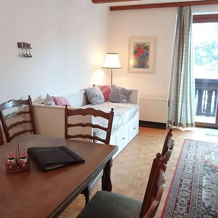 Zirbe Apartment *