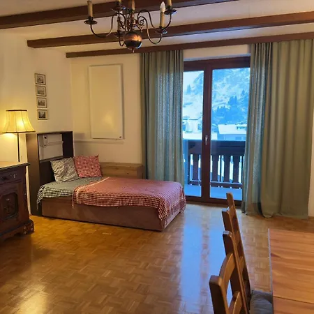 Apartment Zirbe *